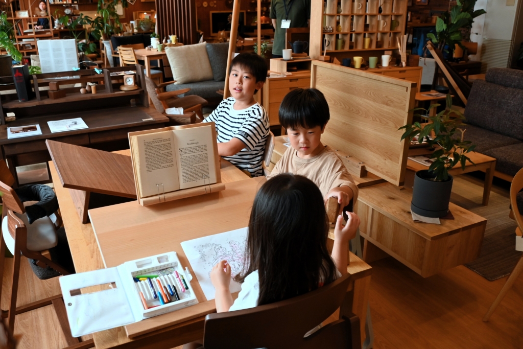 子どもたちの姿勢を守る20°